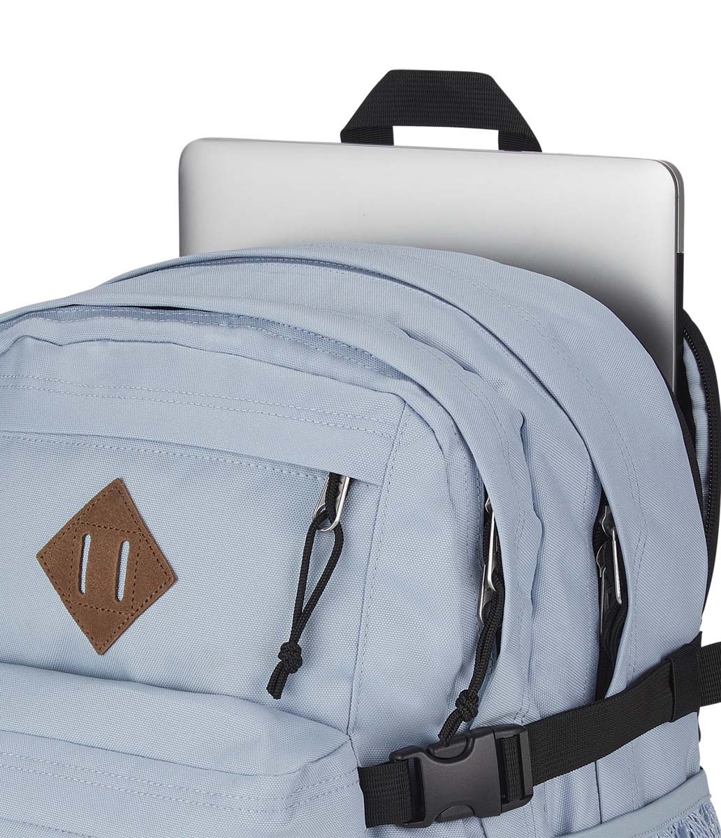 JS0A4QUL_7G7_detail2